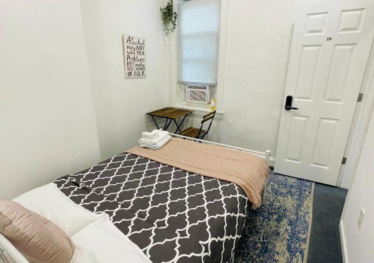 Oui On Ludlow - Entire House And Private Rooms In University City Filadelfia Exterior foto