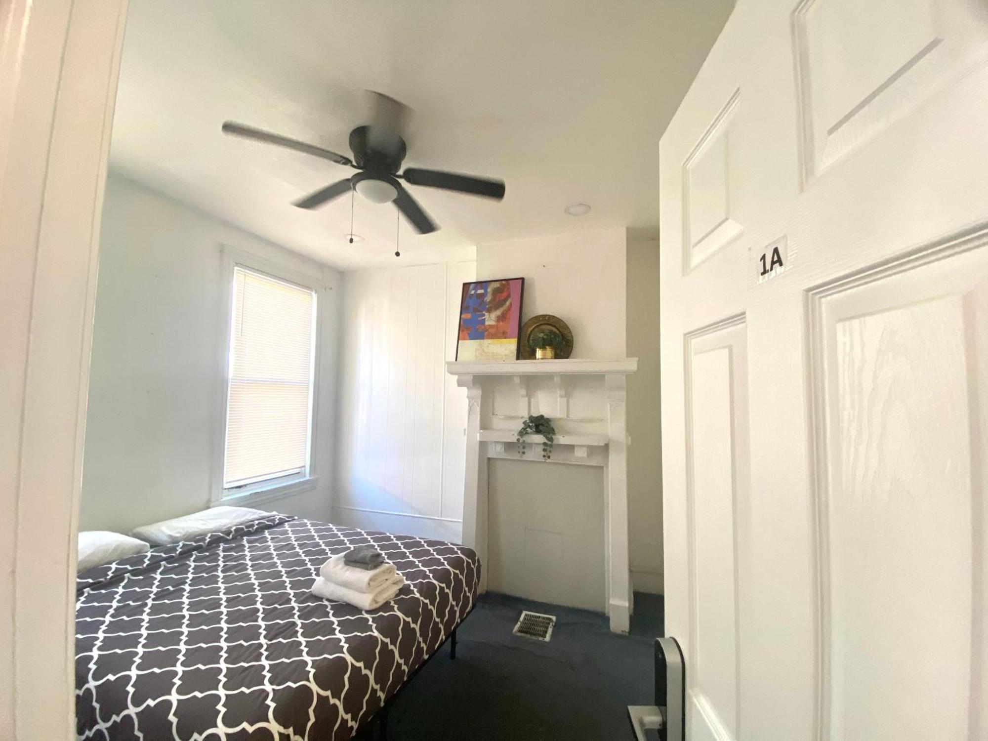 Oui On Ludlow - Entire House And Private Rooms In University City Filadelfia Exterior foto